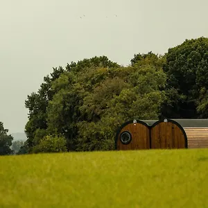 https://hollins-farm-dog-friendly-holiday-lodges.yorkshirehotels.net